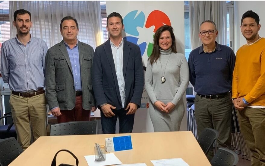 La Asociación de Empresarios de Torre del Mar muestran su "indignación" por las nuevas medidas de la Junta de Andalucía