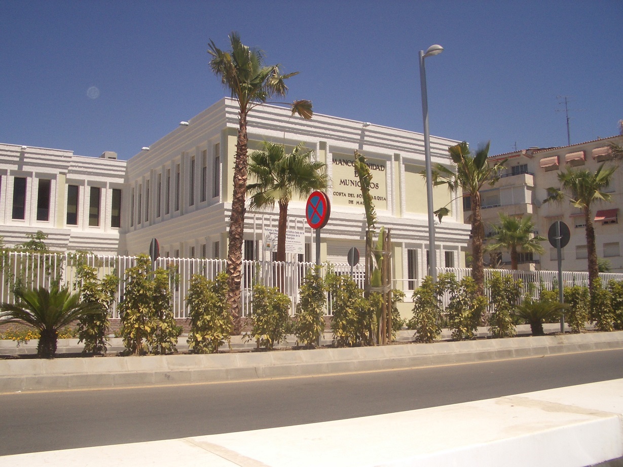 Imagen de la fachada del edificio de la Mancomunidad de Municipios Costa del Sol - Axarquía / Archivo