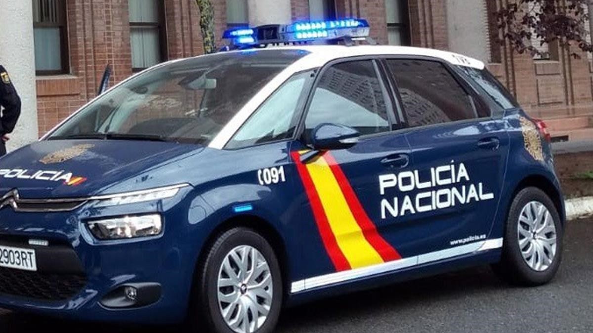Imagen de recurso de un coche patrulla de la Policía Nacional