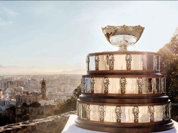 La Copa Davis by Rakuten posa con Málaga ciudad al fondo / Davis Cup by Rakuten Finals 